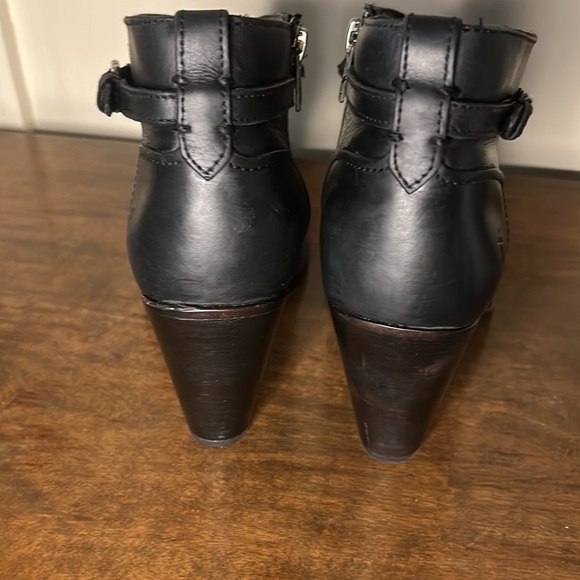 Frye Jenny Seam Blank Ankle Boots • SZ 8 - Picture 4 of 9